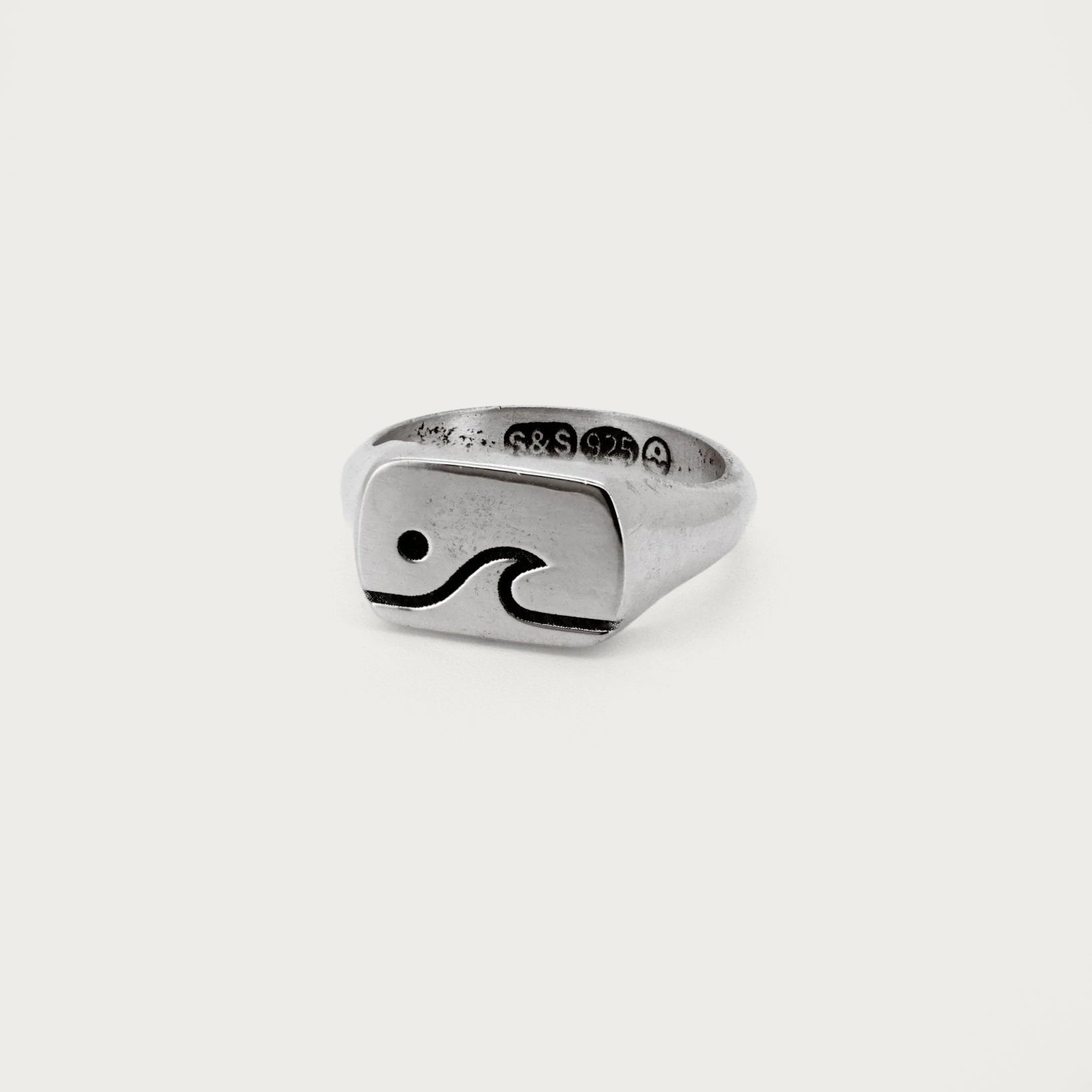 What Does a Wave Ring Symbolise?
