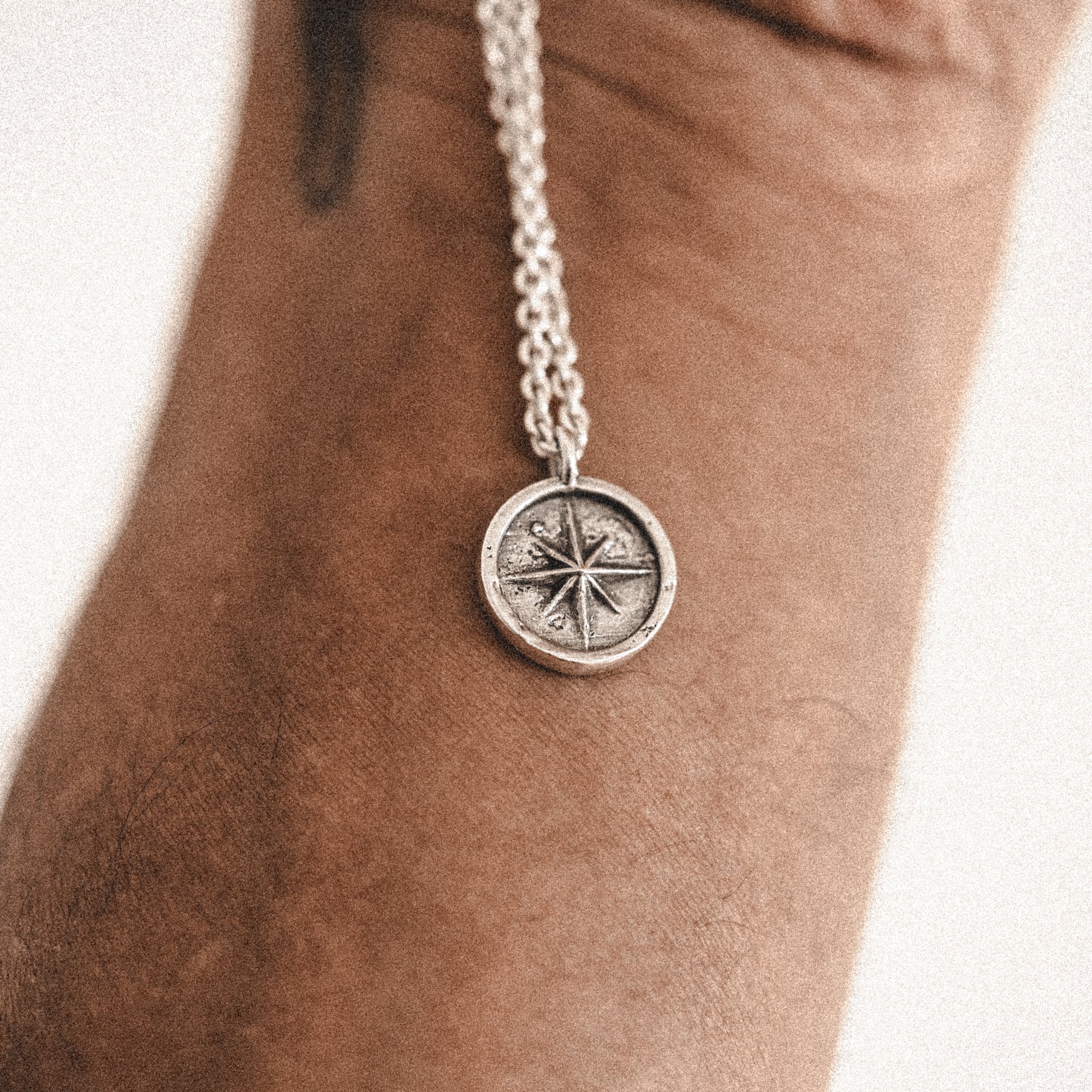 The Wayfarer + Chain